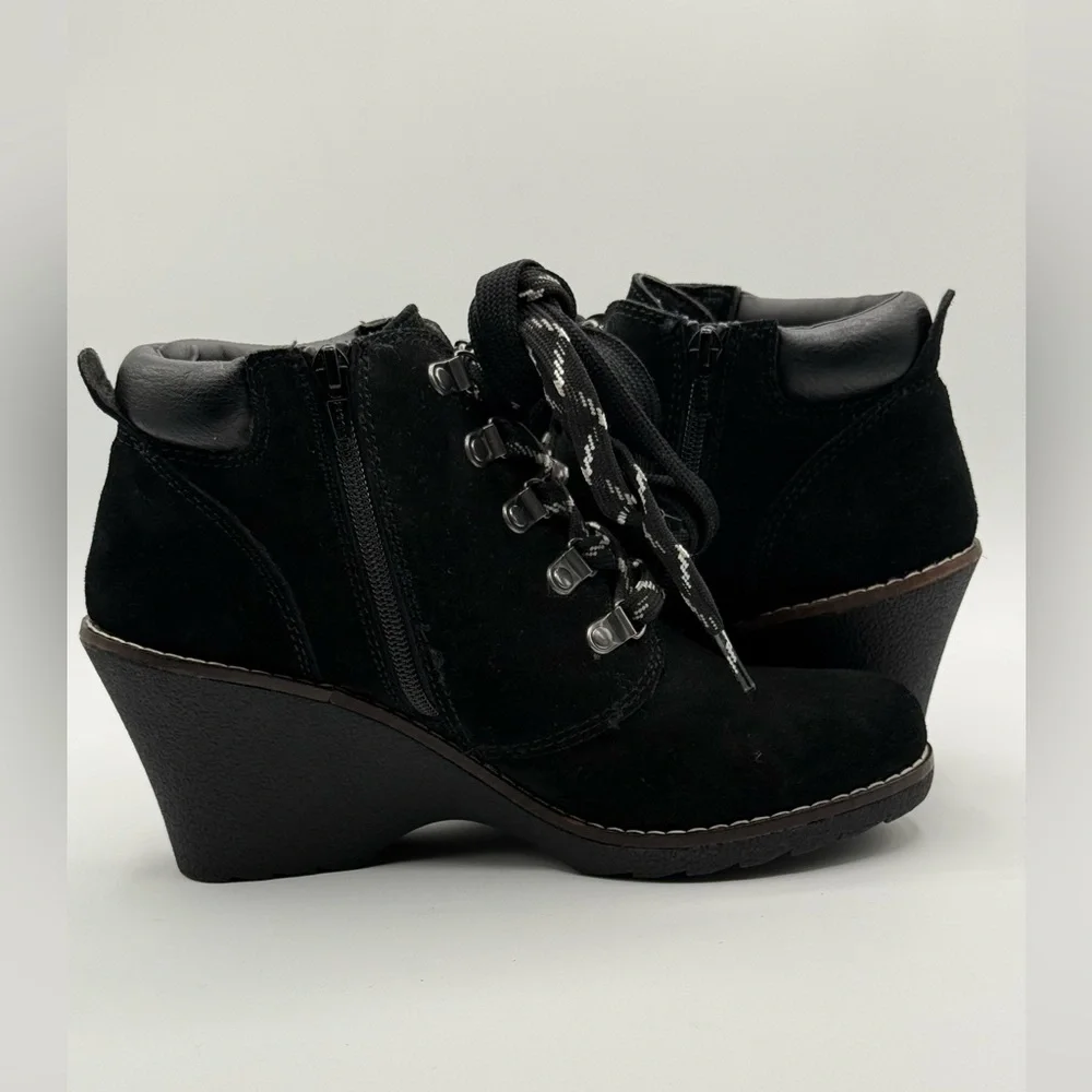 White Mountain Liberty Regular Lace-Up Wedge Booties Size 9.5M